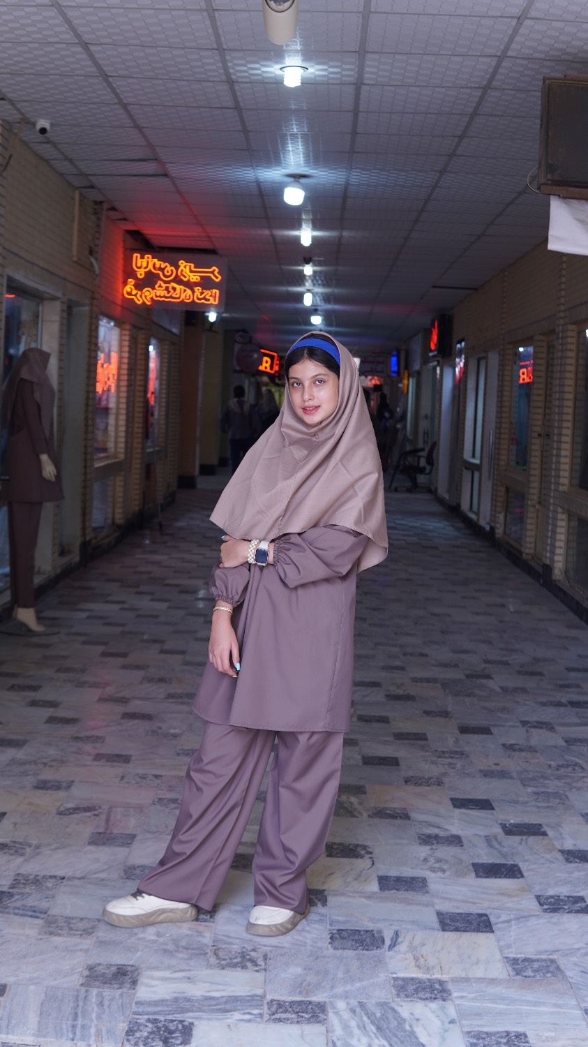 مانتو چین دار با شلوار بگ راهنمایی